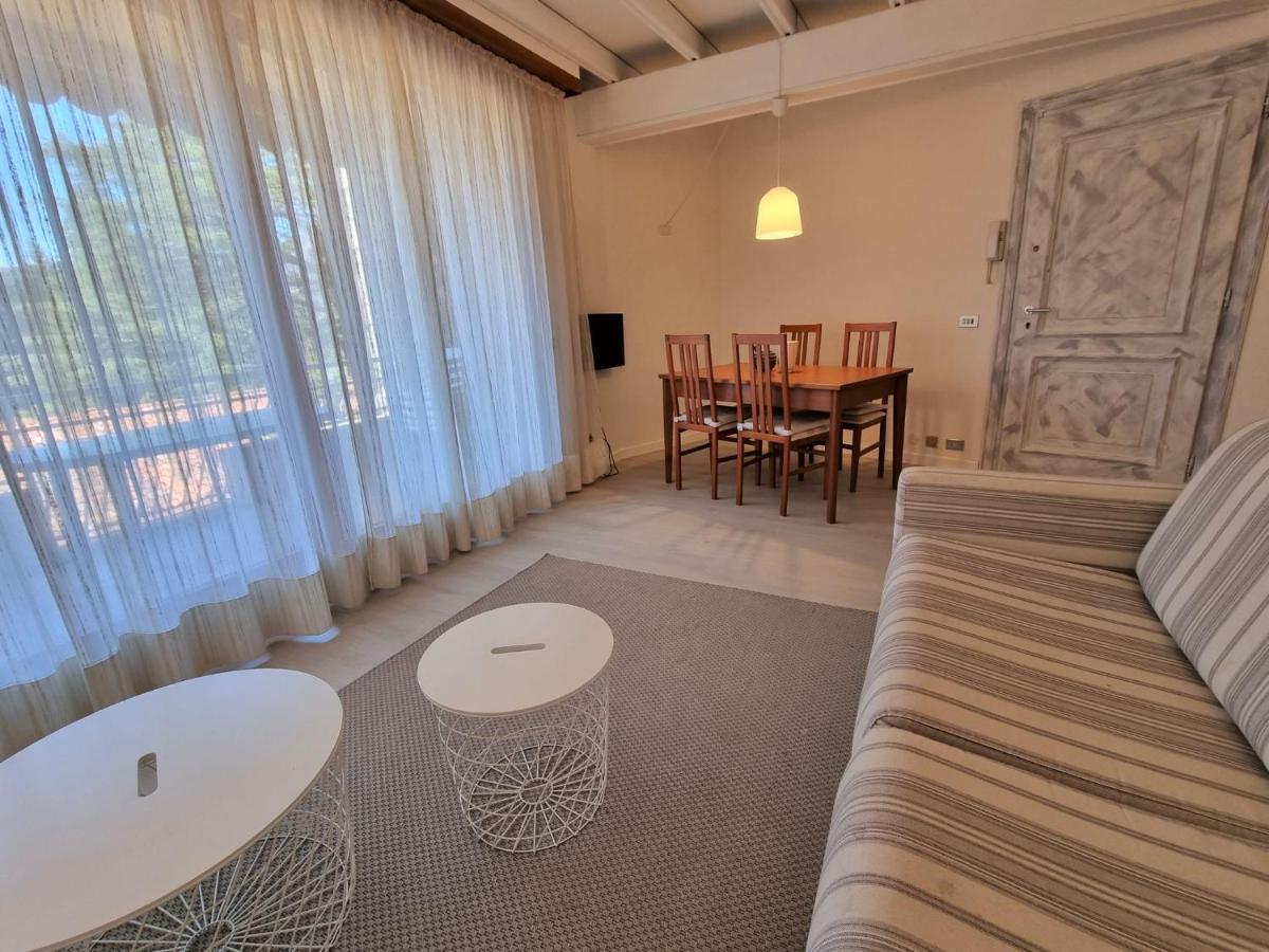Apartment Hermitage-5 By Interhome Porto Valtravaglia Εξωτερικό φωτογραφία